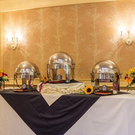 Orchards Hotel ويليامزتاون المظهر الخارجي الصورة