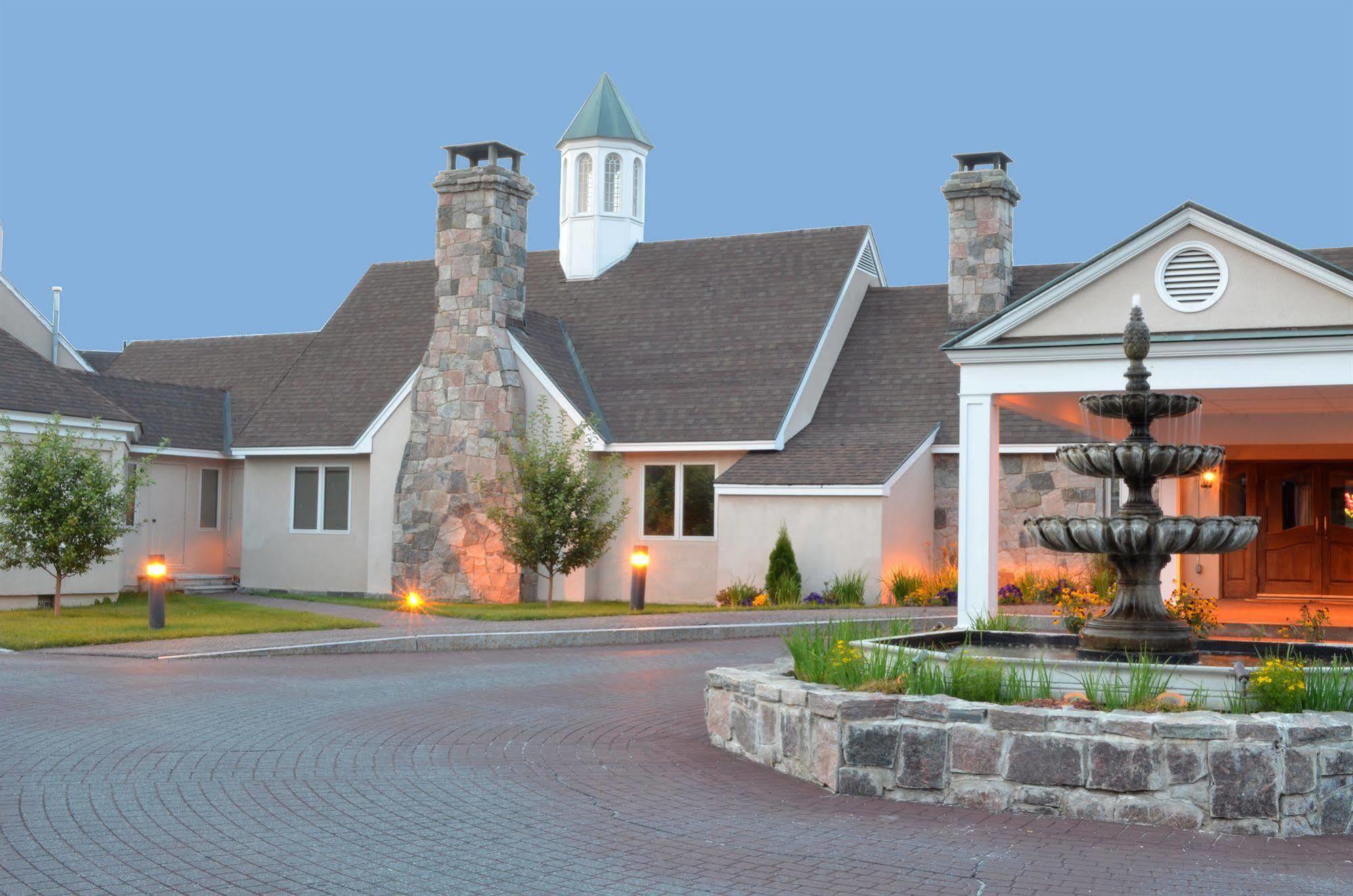 Orchards Hotel ويليامزتاون المظهر الخارجي الصورة