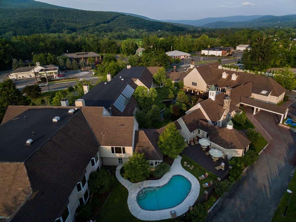 Orchards Hotel ويليامزتاون المظهر الخارجي الصورة